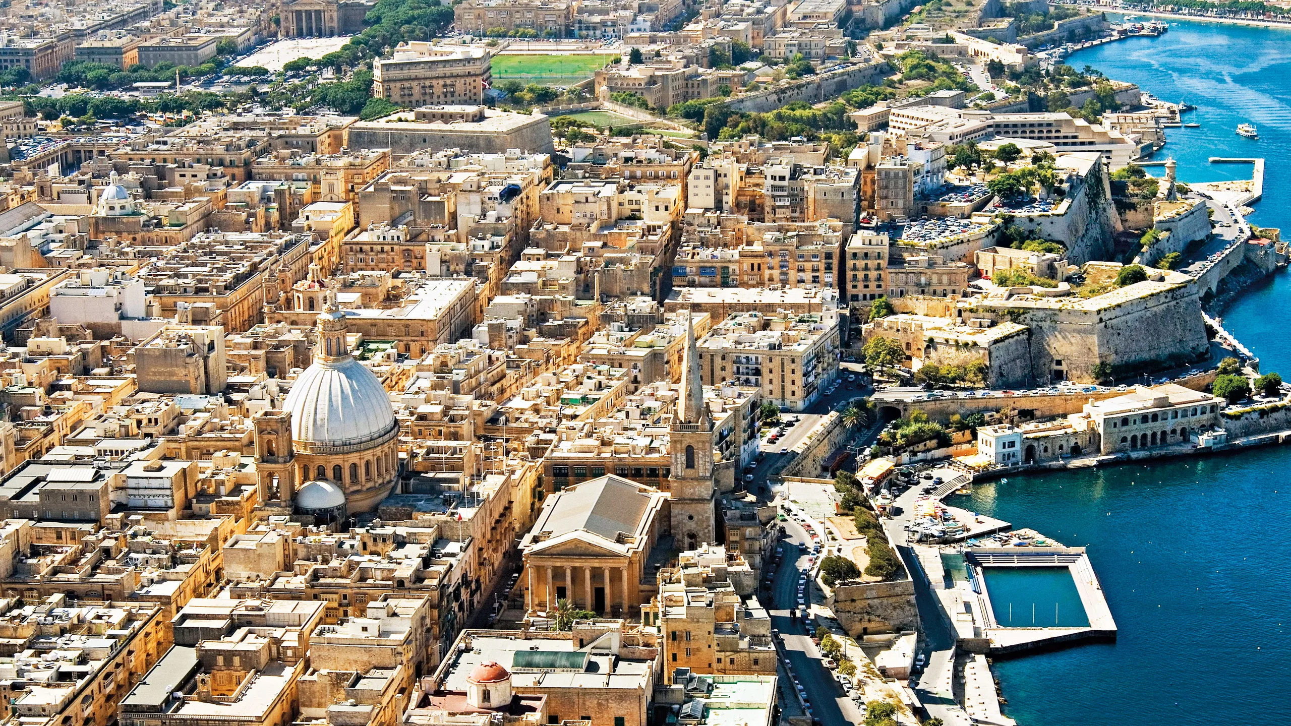 aerial-view-of-valletta-malta-conde-nast-traveller-13dec17-Nico-Tondini_photolibrary